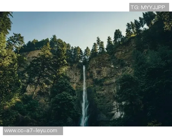 林葳波特兰游记分享看球之余打卡马尔特诺玛瀑布美景